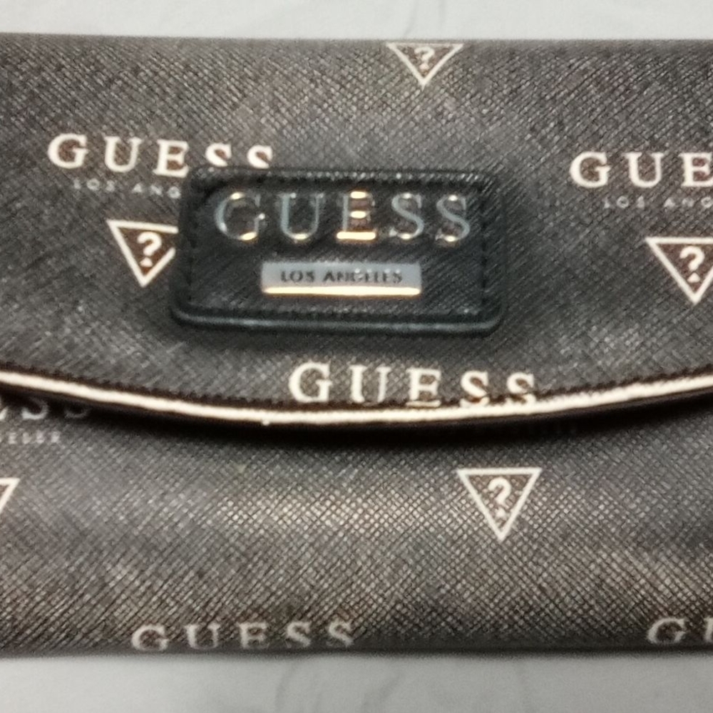 GUESS Los Angeles Black Logo Wallet